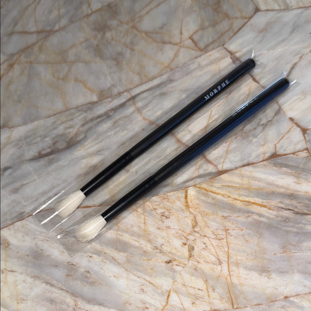 Morphe Black Brushes with White Bristles Set of 2